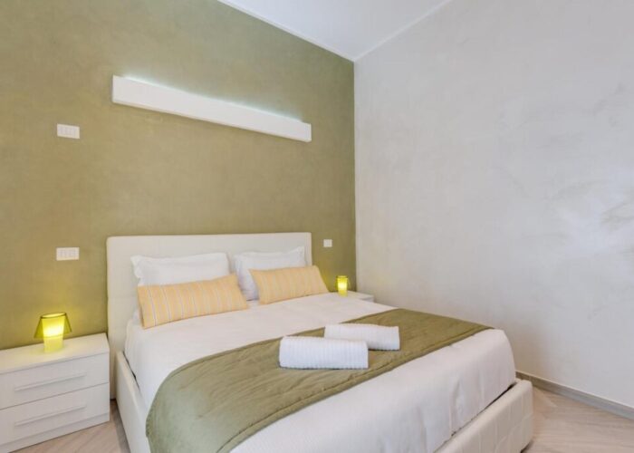 penta-luxury-house-roma-camera-matrimoniale-letto